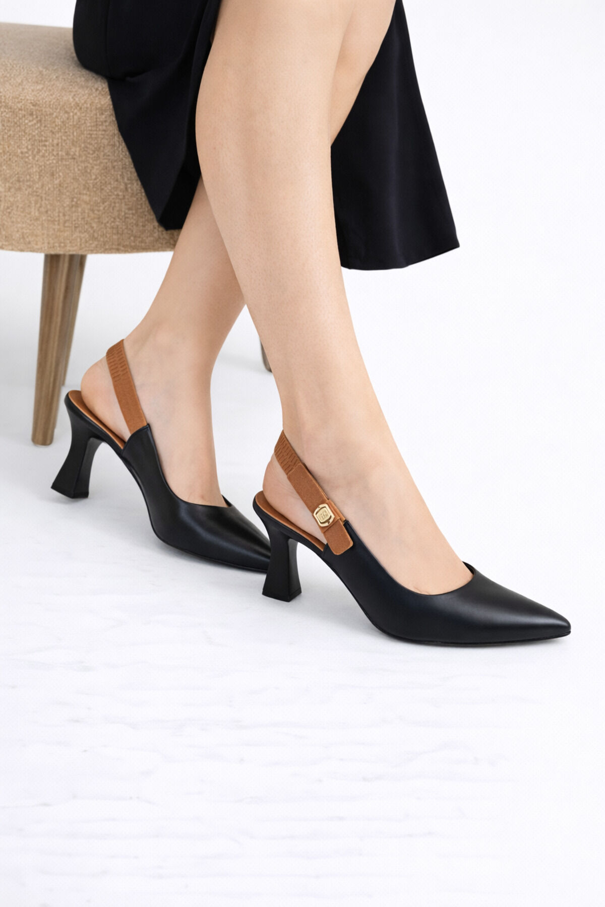 Kadın Slingback Topuklu Ayakkabı Sivri Burun 5,5 cm Orta Topuk Bantlı Zarif Günlük Ofis Stiletto Siyah - 38