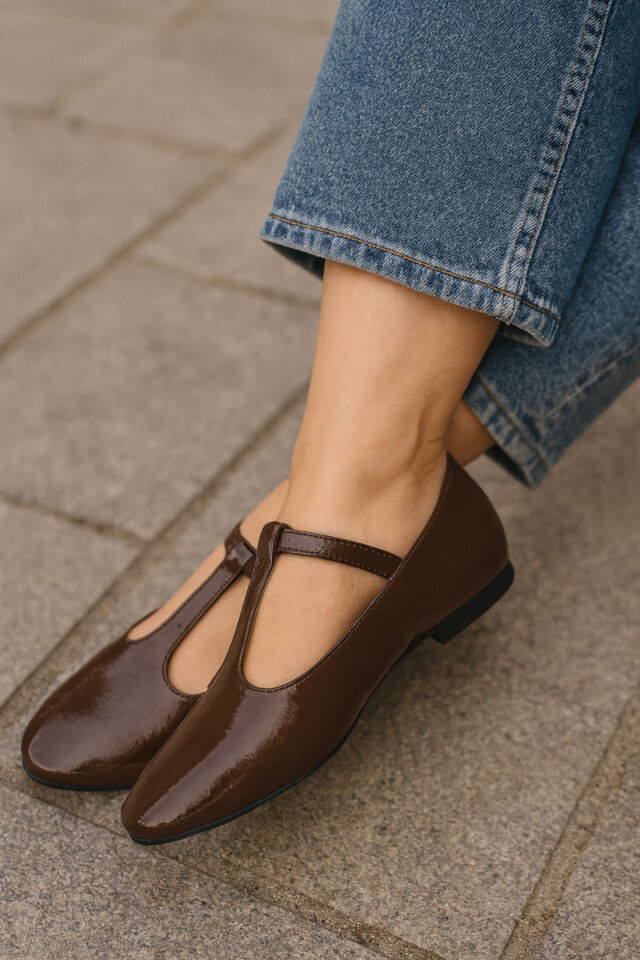 Kahverengi Rugan T-Strap Mary Jane Tasarım Babet Kahverengi Rugan - 38