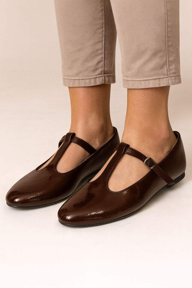 Kahverengi Rugan T-Strap Mary Jane Tasarım Babet Kahverengi Rugan - 38