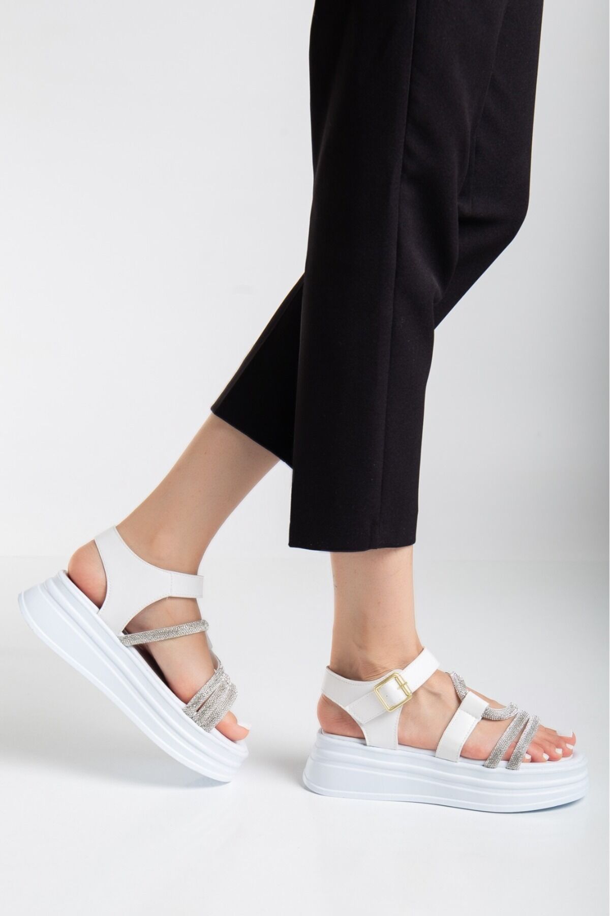Taşlı Platform Dolgu Taban Sandalet Beyaz - 40