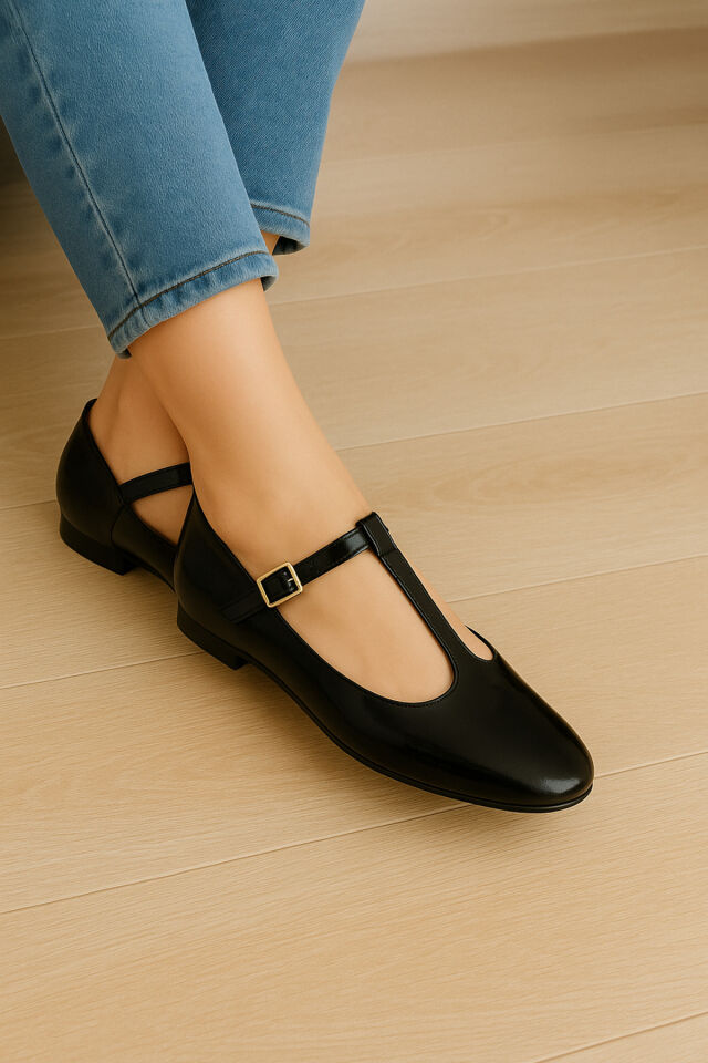 Kahverengi Rugan T-Strap Mary Jane Tasarım Babet Siyah Rugan - 38